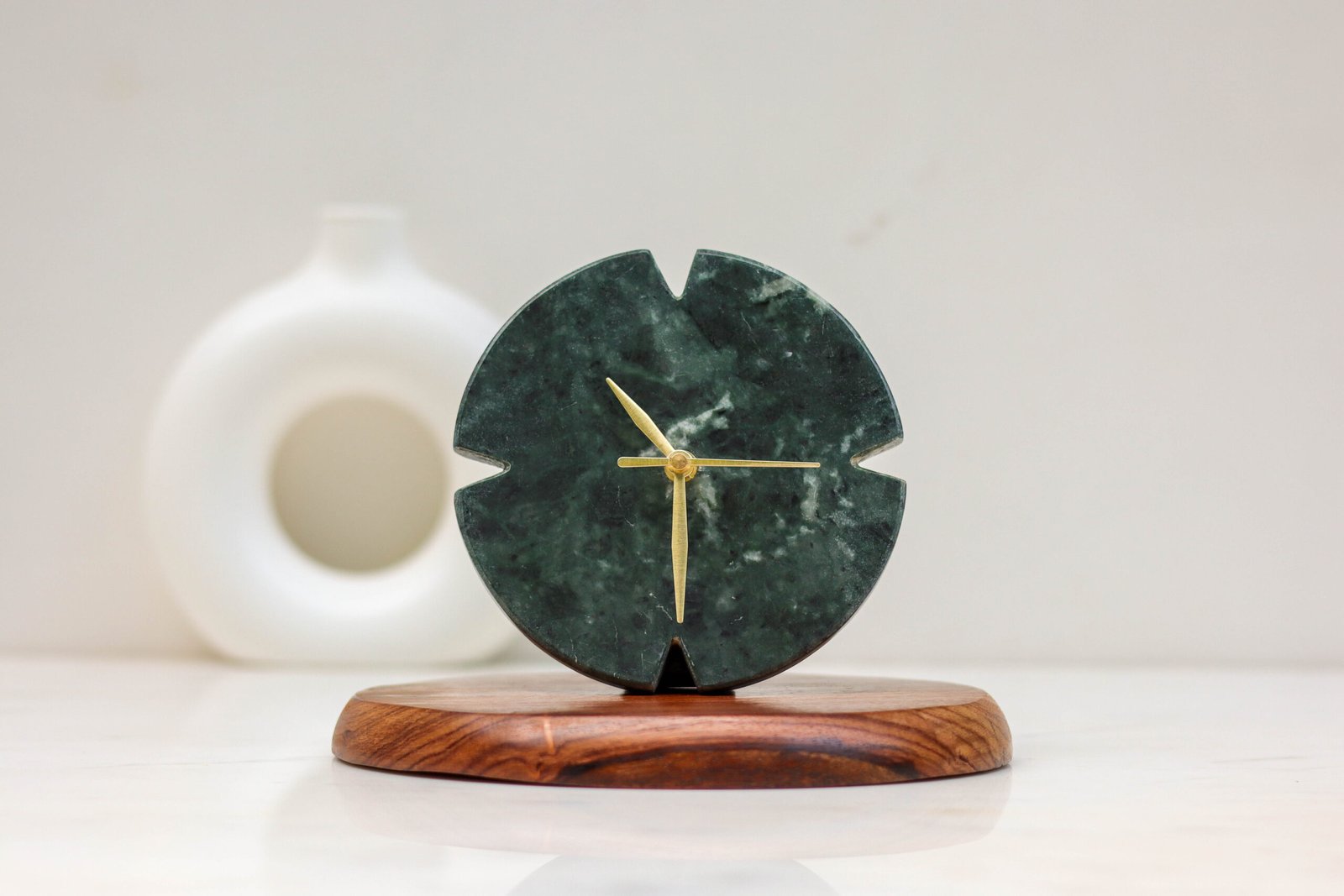 FLOWER GREEN TABLE CLOCK (2)