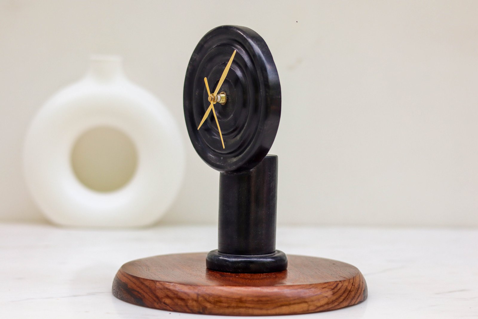 MULTI CIRCLE BLACK TABLE CLOCK (2)